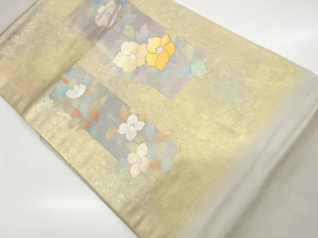 JAPANESE KIMONO / FLOWER / LEAF PATTERN GOLD-COLORED STRIPS OF PAPER N